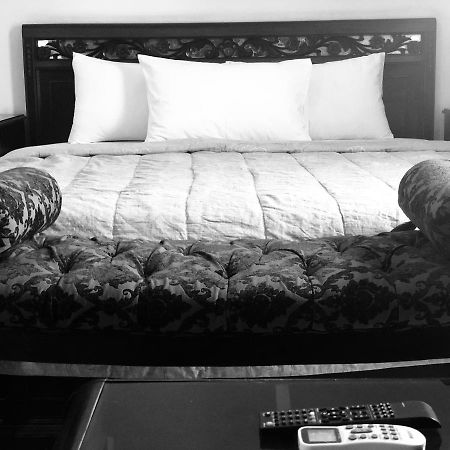 City View Hotel & Restaurant Lahor Kültér fotó